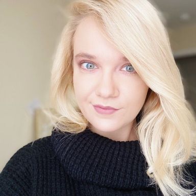 A photo of Holly Riddle